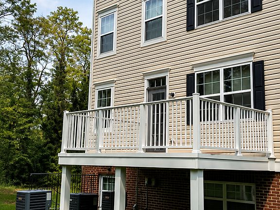 3rd image of 2833 Forest Run Dr #B