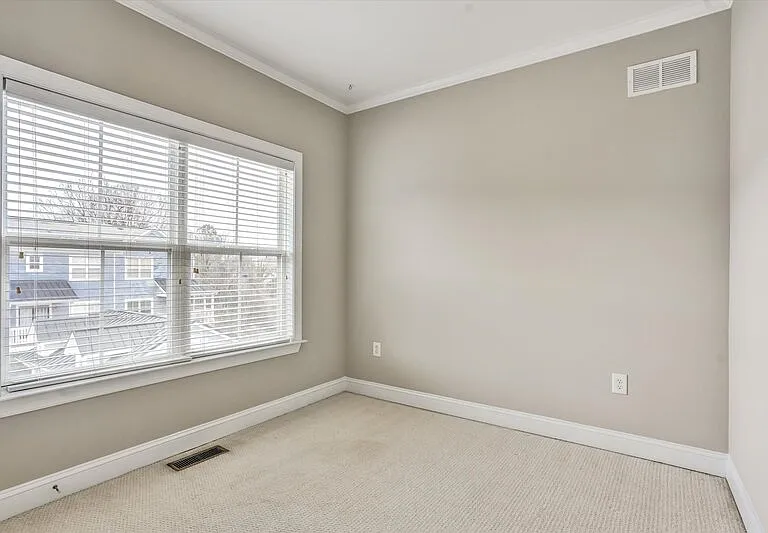 324 Carlyle Park Dr — Photo 15