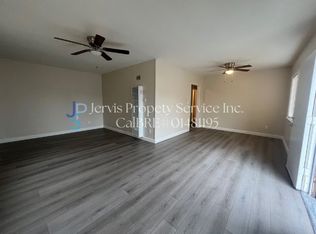 7004 Mountain View Ave, Huntington Park, CA 90255