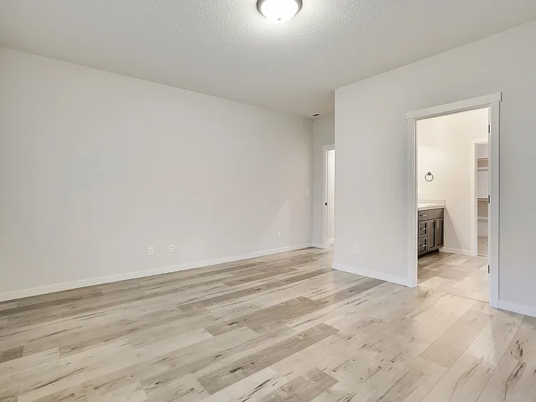 5150 Constellation Ave NE — Photo 17