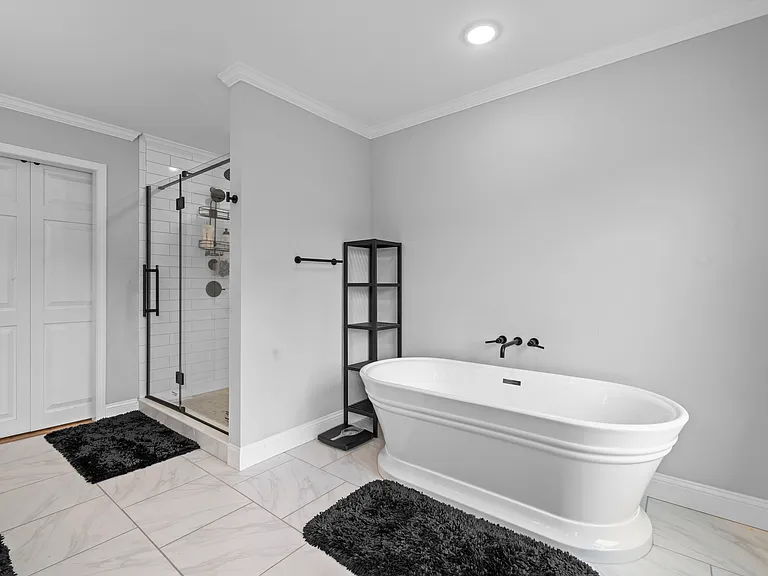100 Riley Dr — Photo 11