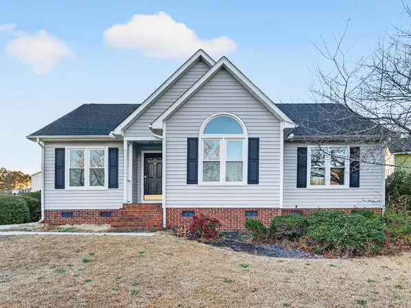 234 Cambridge Dr, Angier, NC 27501