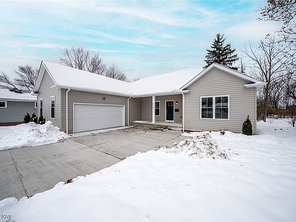 2nd image of 4738 Derbyshire Dr