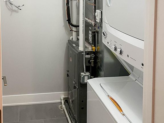 4th image of 2125 N Sedgwick St #1