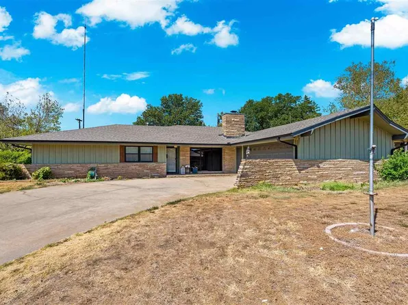 1325 Normandy Rd, Duncan, OK 73533
