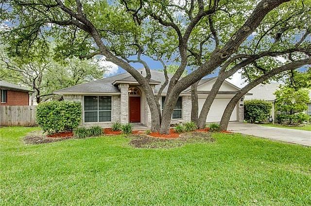 1st image of 1404 Royce Ln