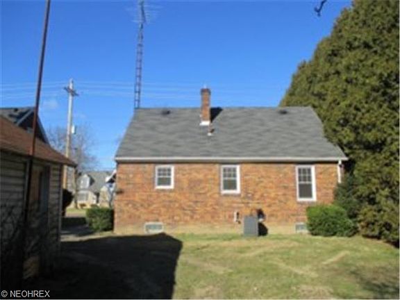 3rd image of 74 E Margaret Ave SE