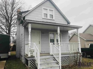 527 Riverview Ave, Monroe, MI 48162