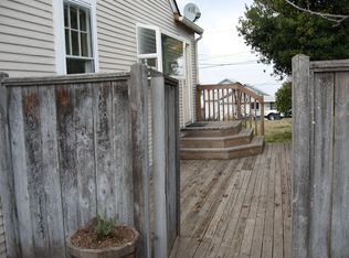 1703 W 5th St, Port Angeles, WA 98363