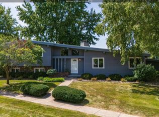 2501 Knollway Dr, Marshalltown, IA 50158