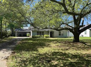 210 W Caldwood Dr, Beaumont, TX 77707
