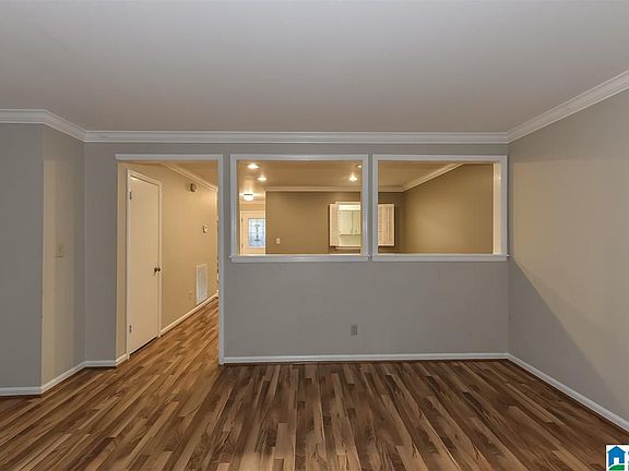 3rd image of 806 Vestavia Villa Ct #806