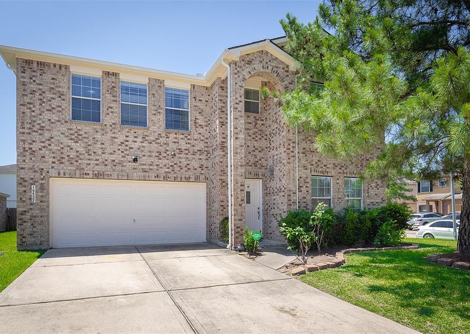 1st image of 19527 Majestic Landing Ln
