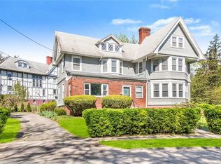 2 The Serpentine, New Rochelle, NY 10801