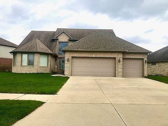 2nd image of 50554 Knightsbridge Dr