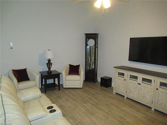 4th image of 28117 Boccaccio Way
