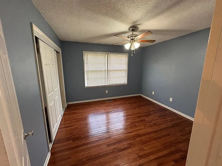 125 Meadow Dr — Photo 10
