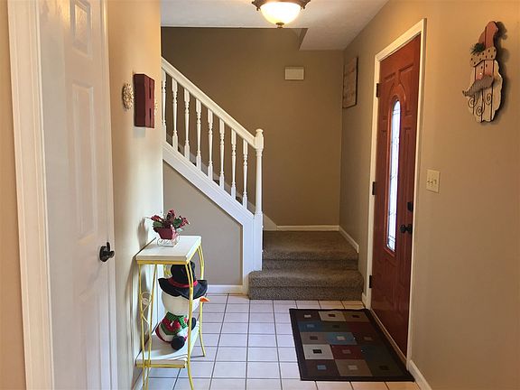 2nd image of 4315 Mayflower Dr
