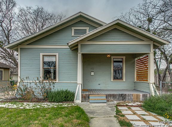 3rd image of 913 S Mesquite St