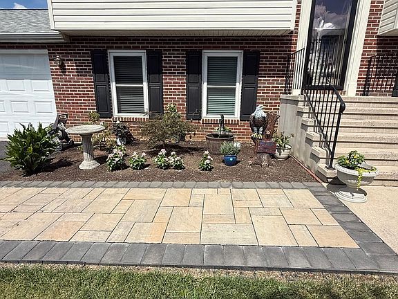 3rd image of 15305 Cobble Dr