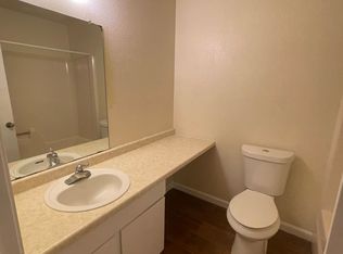 300-304 W Saint Anne Pl, Hobbs, NM 88240