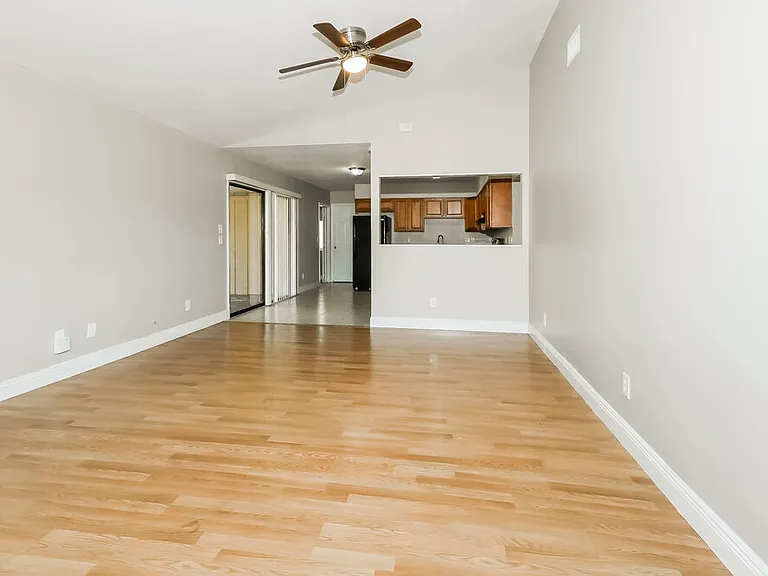 360 Melton Dr — Photo 4