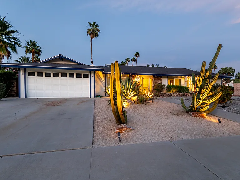 1390 S San Joaquin Dr — Photo 53