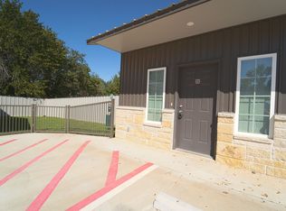 217 Price Ln UNIT 22, Weatherford, TX 76085