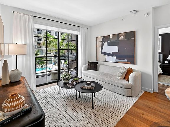 3rd image of 1550 NE 124th St #505