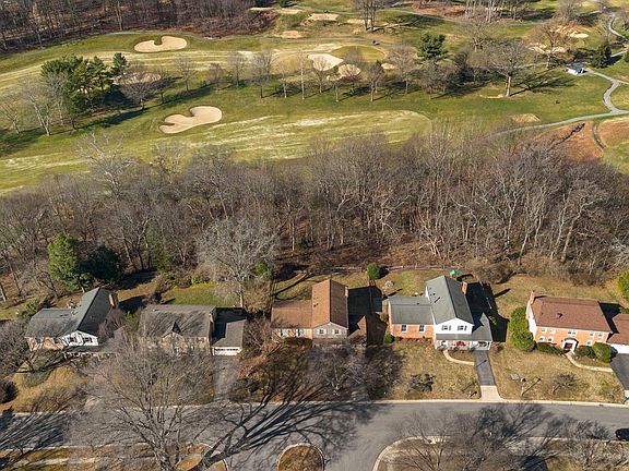 3rd image of 16 Eton Overlook