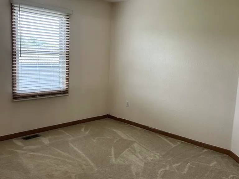 5844 Wyndstone Dr — Photo 18