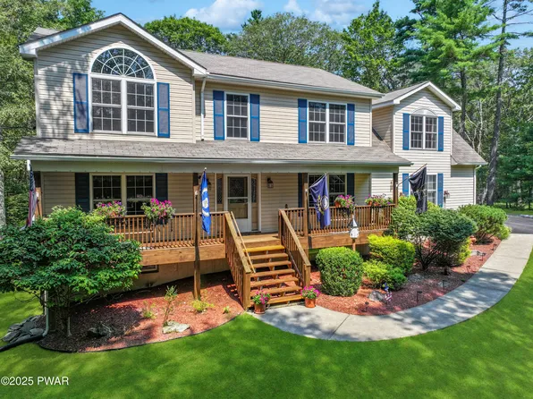 152 Birch Leaf Dr, Milford, PA 18337