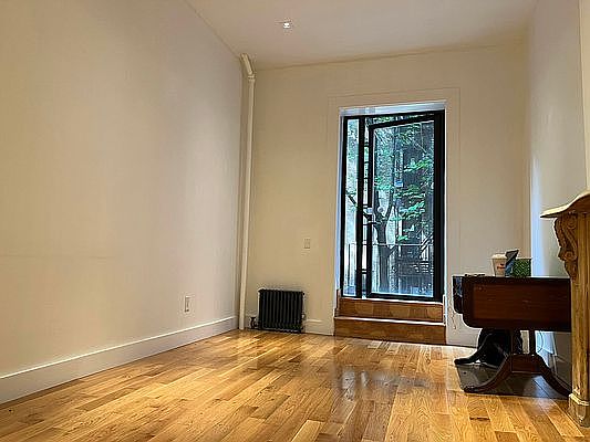 1st image of 125 E 30th St APT 2B