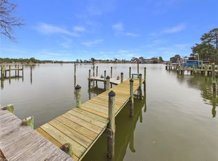 6 Canal Dr, Poquoson, VA