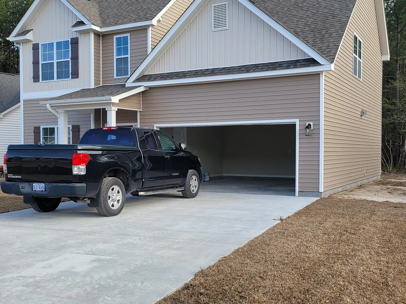 4 bed, 2221 sqft, $2,000 — Photo 3