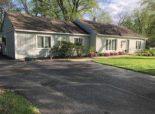 6527 Howard Ave, Indian Head Park, IL