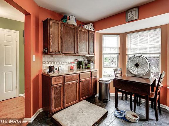 2nd image of 307 Stone Hollow Ct