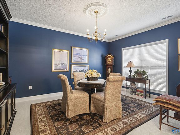 5th image of 170 Bridgefield Rd