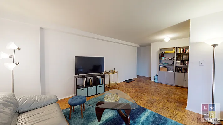 Rented by LoHo Realty | media 14