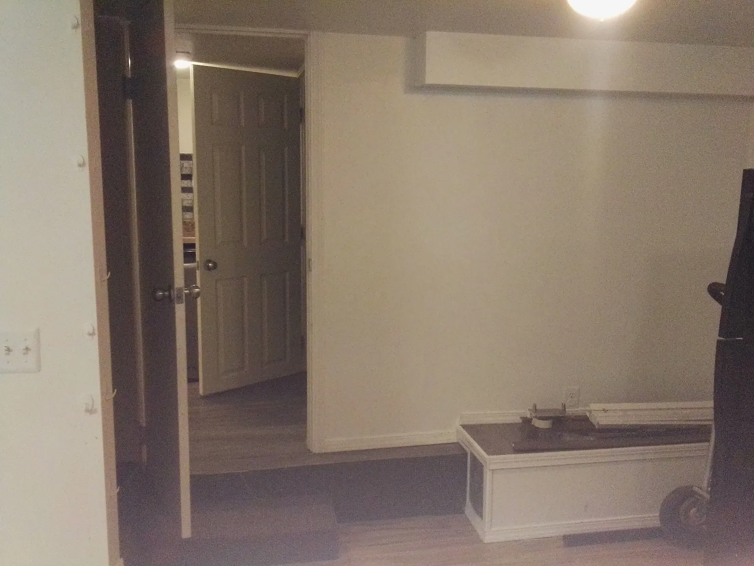 Studio, 350 sqft, $1,500 — Photo 2