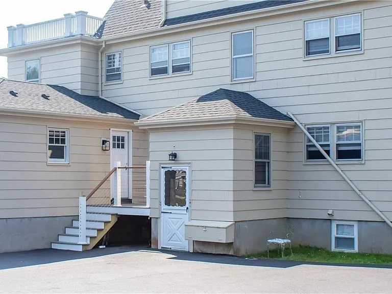 118 Ruggles Ave #101 — Photo 43