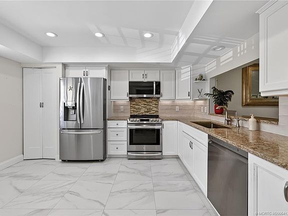 3rd image of 6433 SE Brandywine Ct APT 219