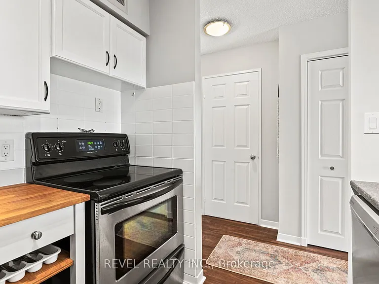 20 Southport St #302 — Photo 19