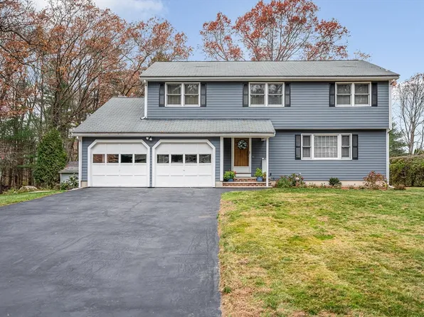 80 Sesame St, Tewksbury, MA 01876