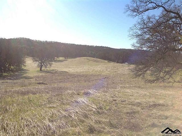 2nd image of 00000 Whispering Oaks Dr