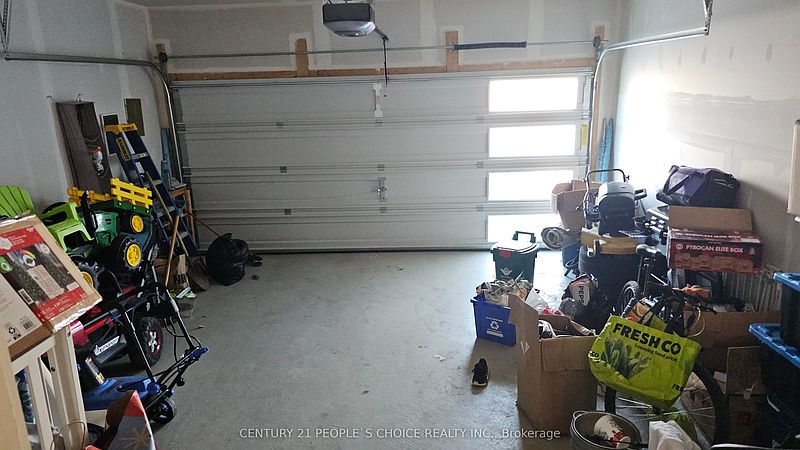 Kitchener House for rent - 4 Bedrooms — photo 9