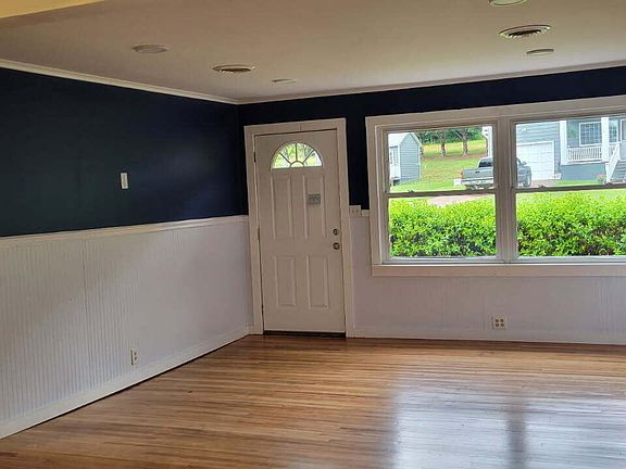 4th image of 925 Whirlwind Rd