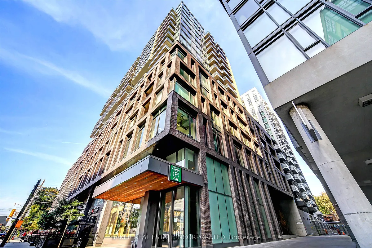 Building Photo - 111 Bathurst St #1610