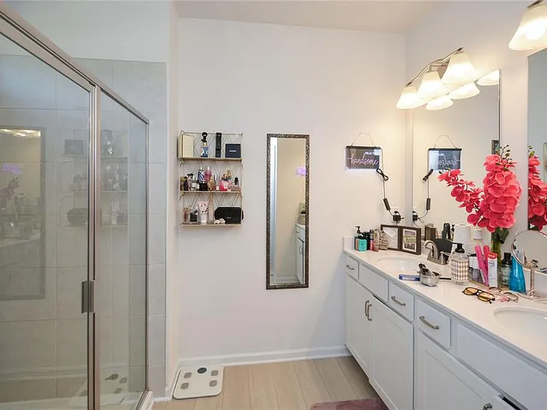 2610 Ravencliff Dr — Photo 19