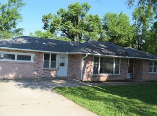 205 N Pine St, Cole Camp, MO 65325